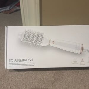 New, still in box, unused T3 Airebrush